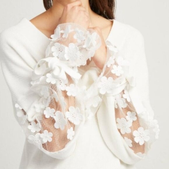 French Connection Caballo Appliqué Flower Sleeve Sweater Small, SUMMER WHITE NWT - Picture 2 of 10